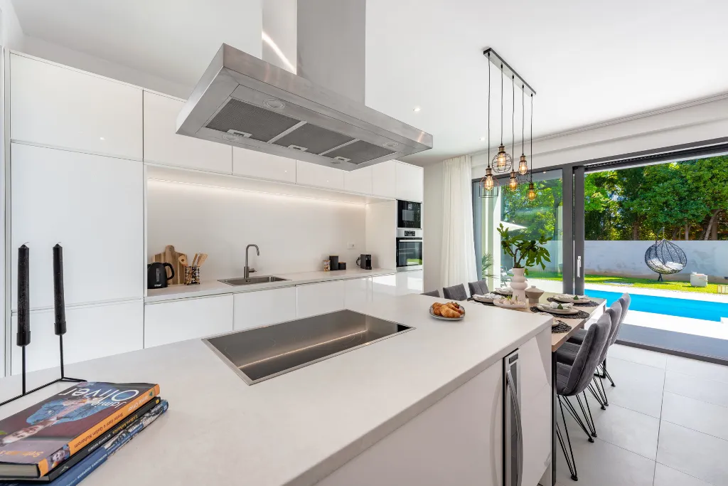 Modern Villa with Pool in Mlini