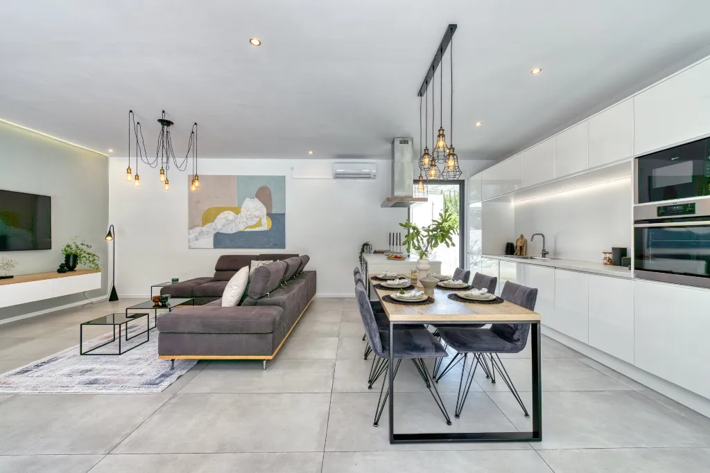 Modern Villa with Pool in Mlini