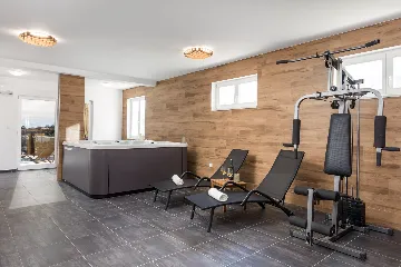 Spacious 6-Bedroom Villa with Pool in Opatija