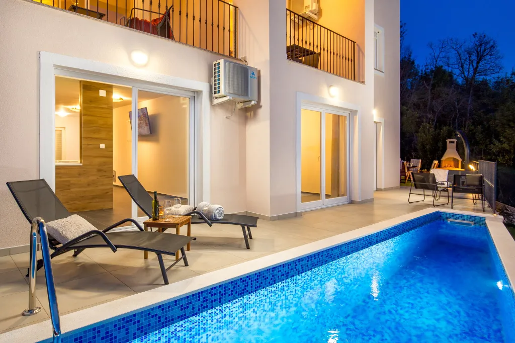 Spacious 6-Bedroom Villa with Pool in Opatija