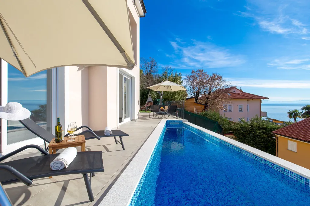 Spacious 6-Bedroom Villa with Pool in Opatija