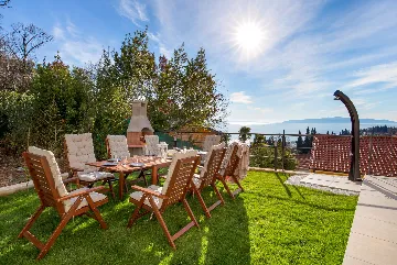 Spacious 6-Bedroom Villa with Pool in Opatija