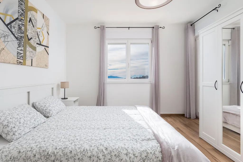 Spacious 6-Bedroom Villa with Pool in Opatija
