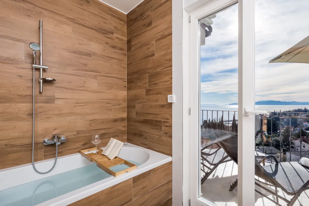 Spacious 6-Bedroom Villa with Pool in Opatija