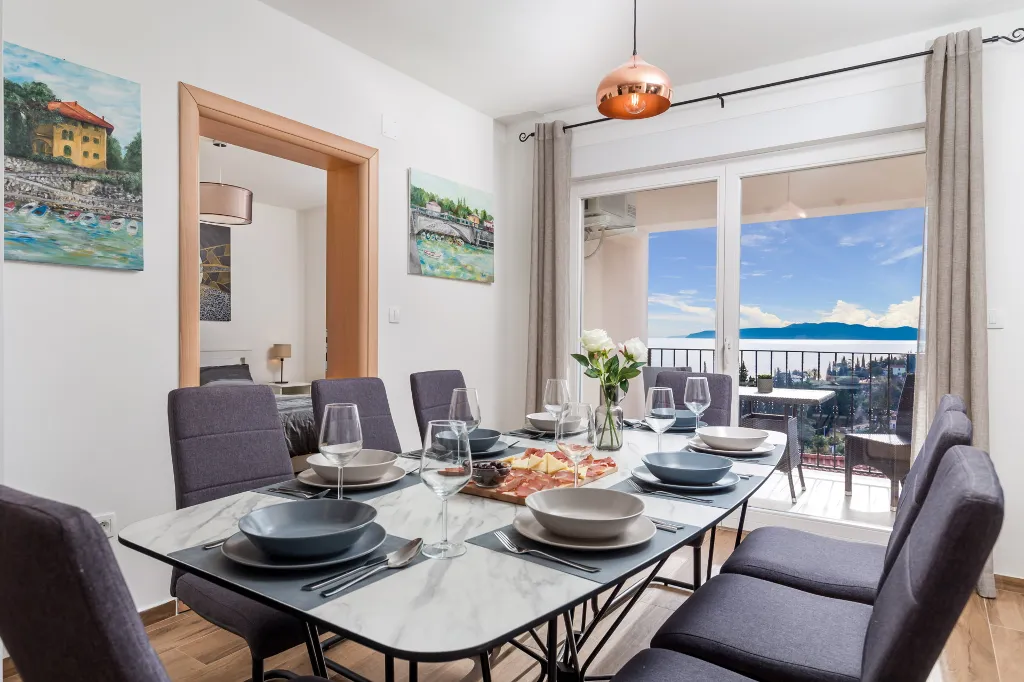 Spacious 6-Bedroom Villa with Pool in Opatija