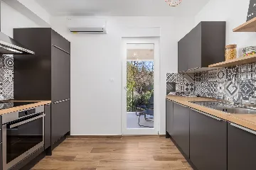 Spacious 6-Bedroom Villa with Pool in Opatija