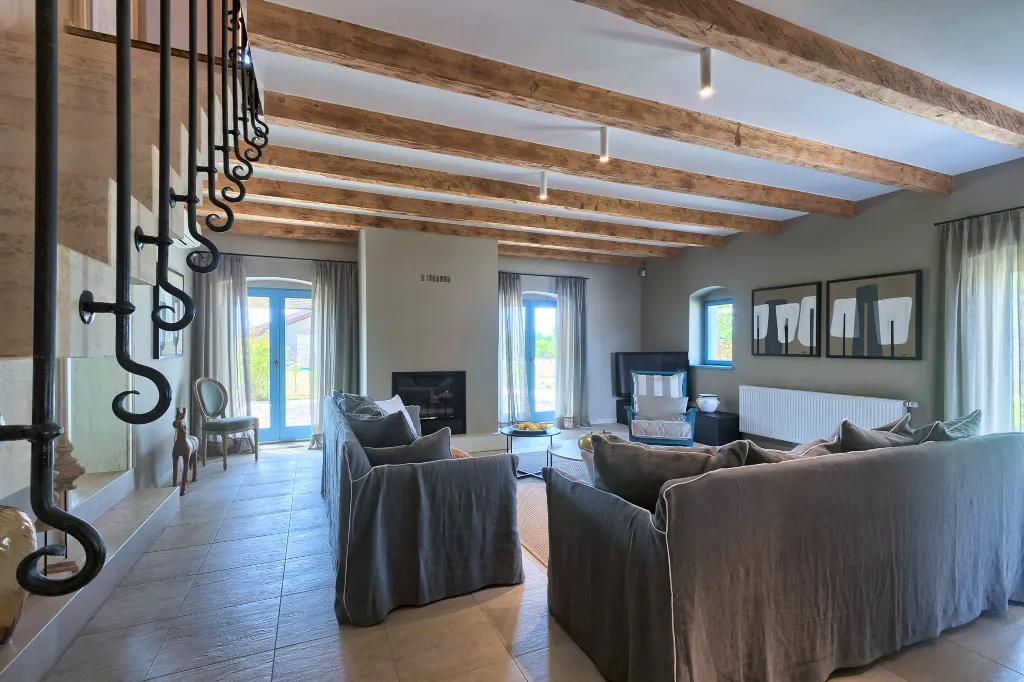 Modern Villa with Pool and Wellness, Čabrunići