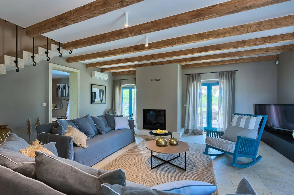 Modern Villa with Pool and Wellness, Čabrunići