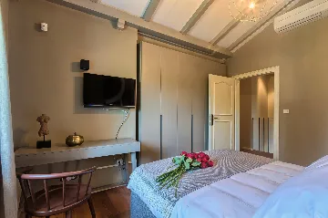 Modern Villa with Pool and Wellness, Čabrunići