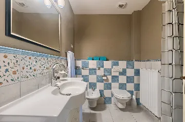 Modern Villa with Pool and Wellness, Čabrunići