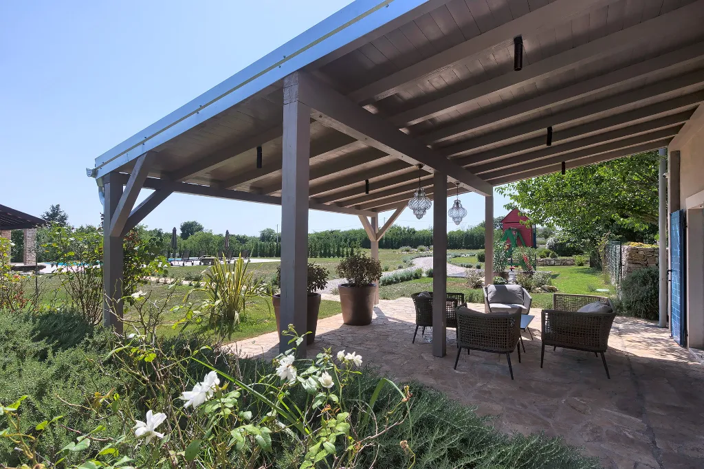 Modern Villa with Pool and Wellness, Čabrunići