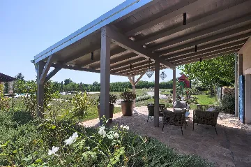 Modern Villa with Pool and Wellness, Čabrunići