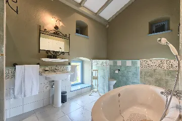 Modern Villa with Pool and Wellness, Čabrunići