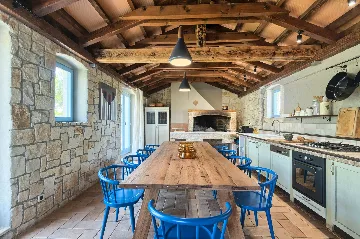 Modern Villa with Pool and Wellness, Čabrunići