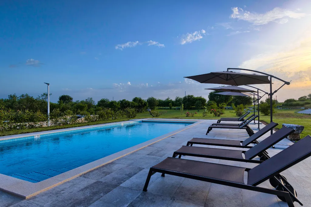 Modern Villa with Pool and Wellness, Čabrunići