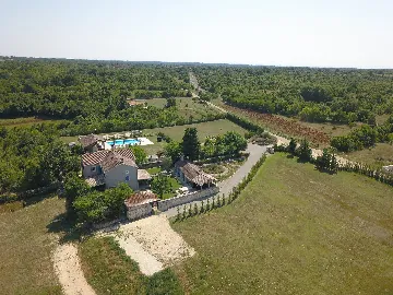 Modern Villa with Pool and Wellness, Čabrunići