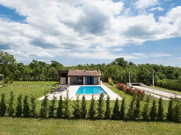 Modern Villa with Pool and Wellness, Čabrunići