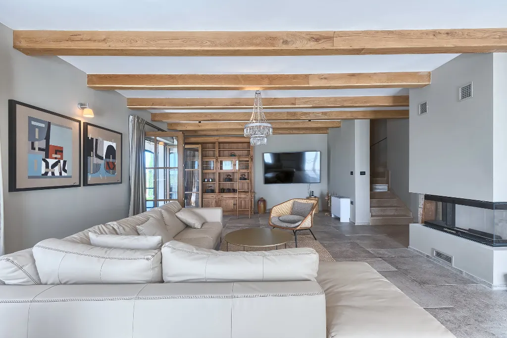 Spacious Countryside Villa with Pool in Umag