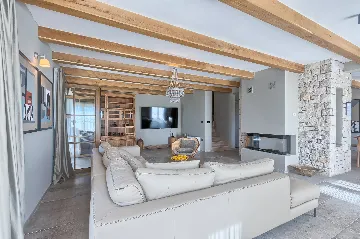 Spacious Countryside Villa with Pool in Umag