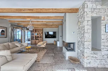 Spacious Countryside Villa with Pool in Umag