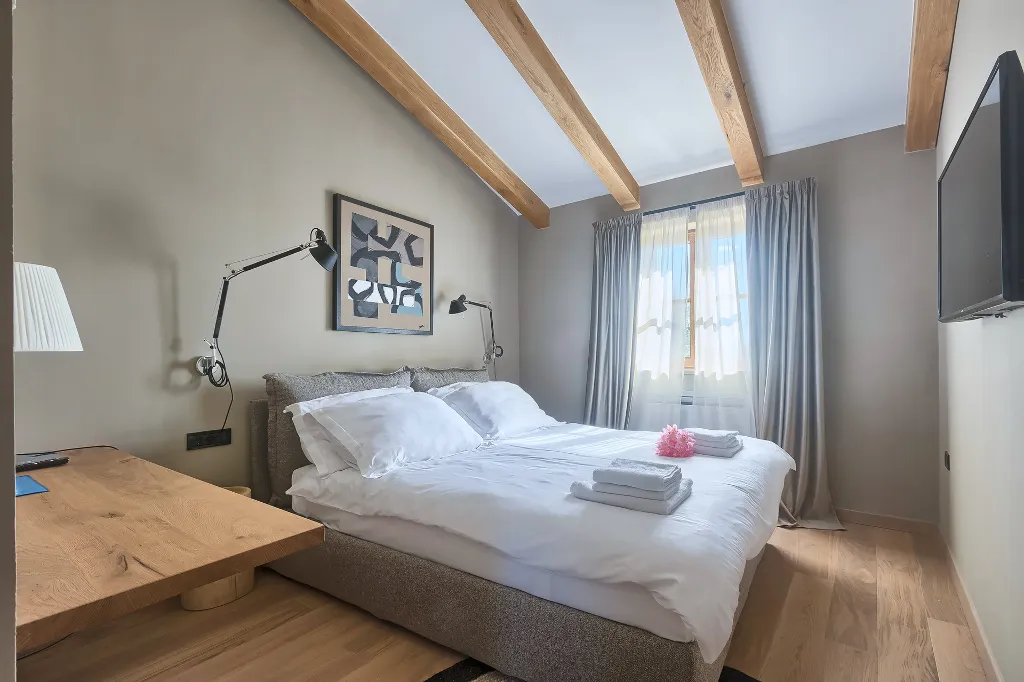 Spacious Countryside Villa with Pool in Umag