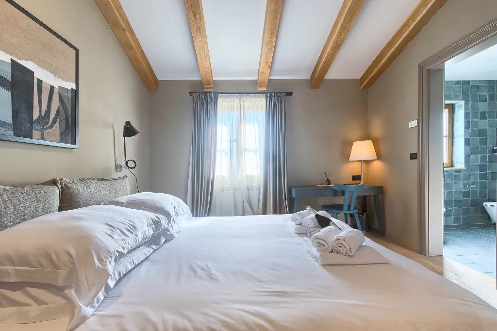 Spacious Countryside Villa with Pool in Umag