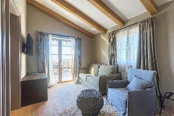 Spacious Countryside Villa with Pool in Umag