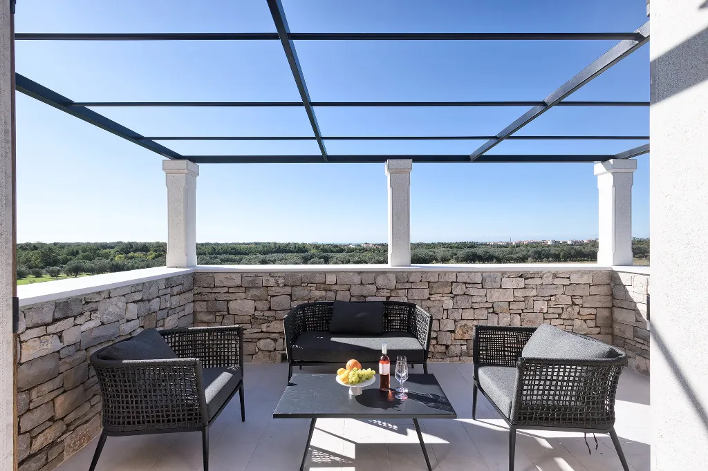 Spacious Countryside Villa with Pool in Umag