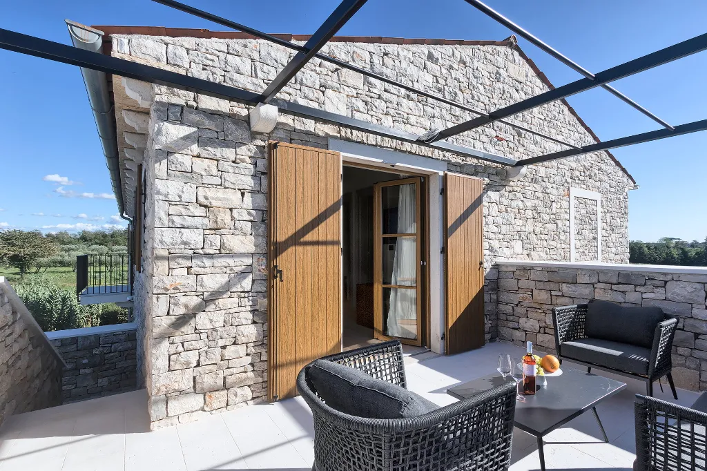 Spacious Countryside Villa with Pool in Umag