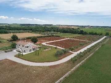 Spacious Countryside Villa with Pool in Umag