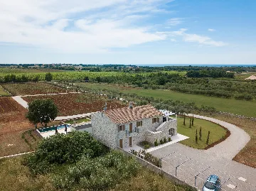 Spacious Countryside Villa with Pool in Umag