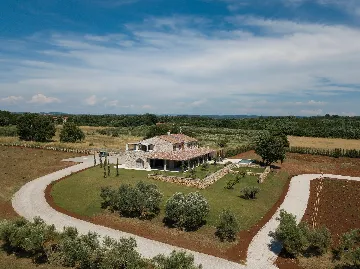 Spacious Countryside Villa with Pool in Umag