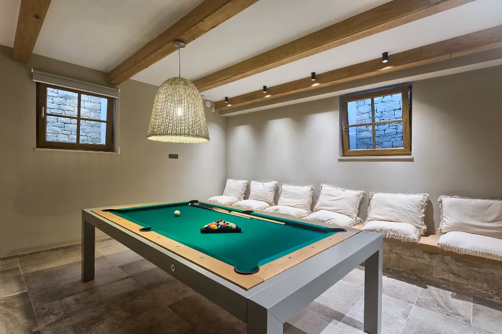 Spacious Countryside Villa with Pool in Umag