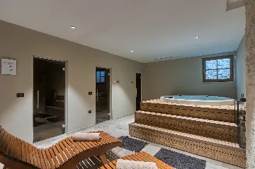 Spacious Countryside Villa with Pool in Umag