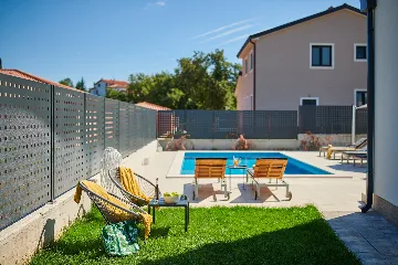 Contemporary Villa Retreat with Pool Umag