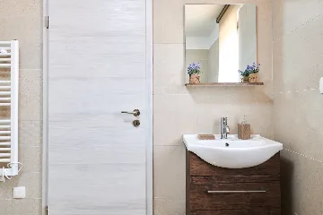 Contemporary Villa Retreat with Pool Umag