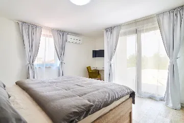 Contemporary Villa Retreat with Pool Umag