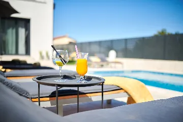 Contemporary Villa Retreat with Pool Umag