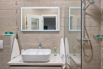 Modern Studio Apartment with Pool Access in Split