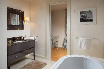 Elegant 4-Bedroom Villa with Pool in Vabriga