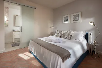 Elegant 4-Bedroom Villa with Pool in Vabriga