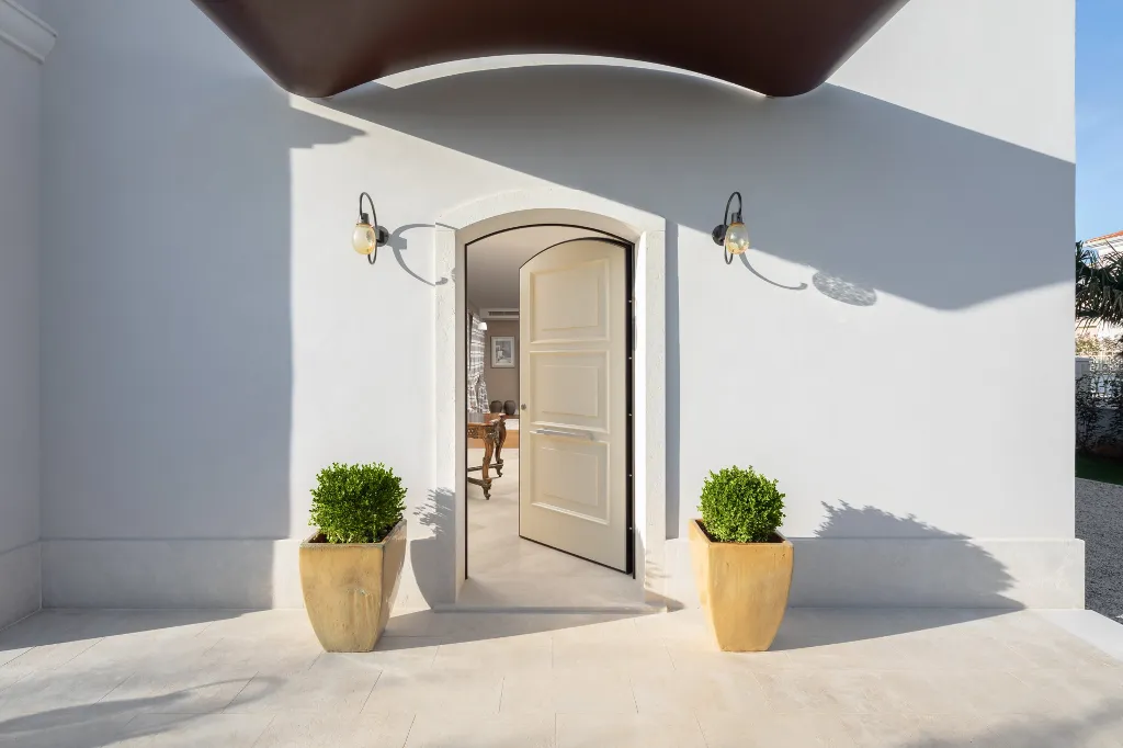 Elegant 4-Bedroom Villa with Pool in Vabriga