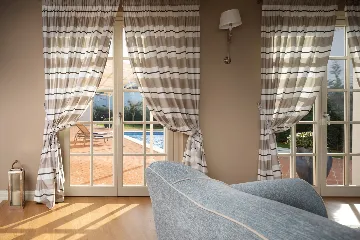 Elegant 4-Bedroom Villa with Pool in Vabriga