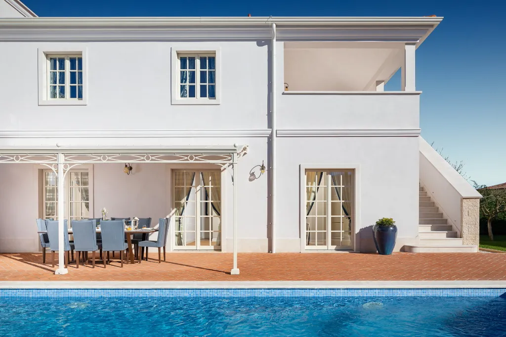 Elegant 4-Bedroom Villa with Pool in Vabriga