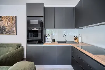 Modern Two-Bedroom Apartment with Pool, Split