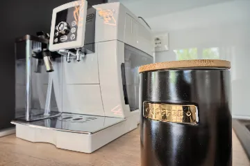 Modern Two-Bedroom Apartment with Pool, Split