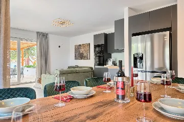 Modern Two-Bedroom Apartment with Pool, Split