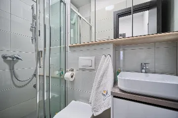 Modern Family Apartment with Shared Pool, Split