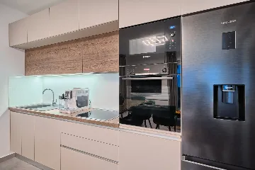 Modern Family Apartment with Shared Pool, Split