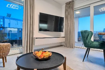 Modern Family Apartment with Shared Pool, Split